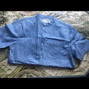 NWOT Light Blue Denim Button Up Shirt Size Medium